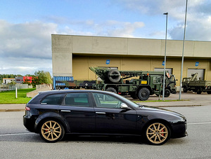 Alfa Romeo 159 Ti 4x4 (5 foto / 10)