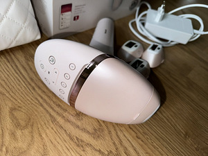 Fotoepilaator Philips Lumea IPL 9000 Series - BRI 957/00 (2 foto / 4)