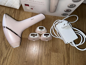 Fotoepilaator Philips Lumea IPL 9000 Series - BRI 957/00 (3 foto / 4)