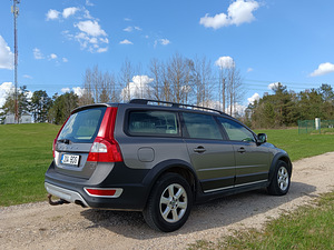 Volvo XC70 T6 2011 (5 foto / 12)