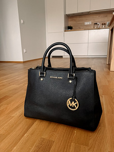 Michael Kors kott (originaal) Heas korras. Kott on must