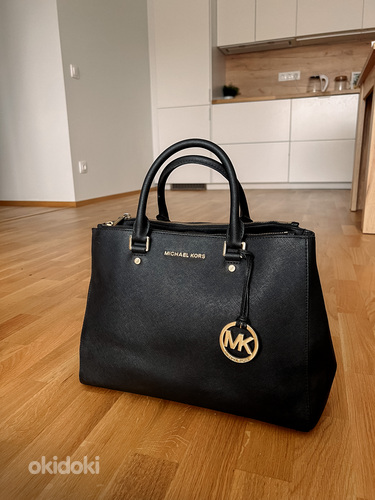 Michael Kors kott (originaal) Heas korras. Kott on must