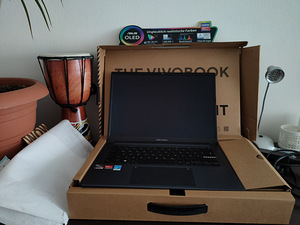 ASUS VivoBook Pro 14 OLED (4 foto / 10)