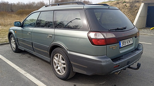 Subaru Legacy outback (4 фото из 12)
