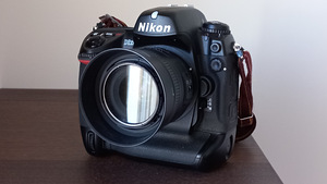Nikon D2Xs (1 фото из 5)