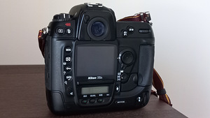 Nikon D2Xs (3 фото из 5)