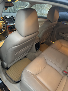 Chrysler 300C (6 фото из 7)