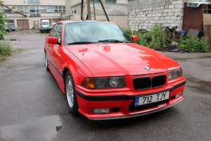 BMW E36 316 2.8 R6 142кВ, 1998