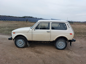 Lada Niva VAZ 2121 (6 foto / 8)