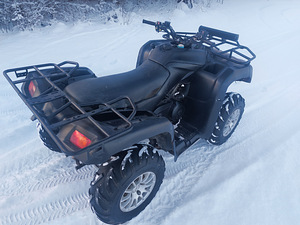 ATV Dinli Centhor 700cc 4x4 2009a (5 foto / 9)