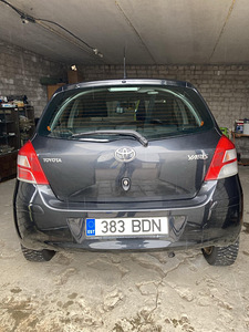 Toyota Yaris varuosadeks (1 foto / 4)