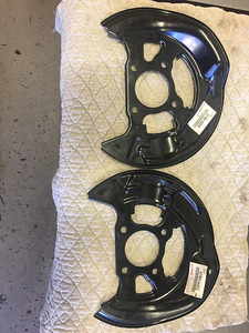 Тормозные колодки Lexus IS (2 фото из 2)