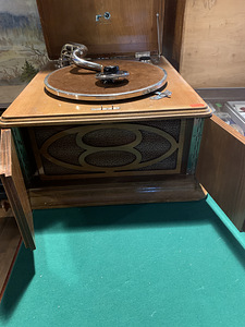Kontori grammofon. (5 foto / 6)