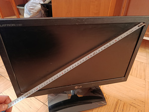 Монитор LG (1 фото из 3)