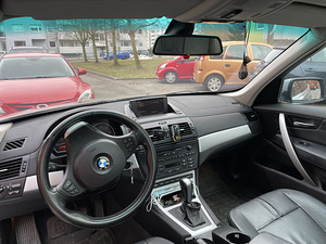 BMW X3 (3 фото из 11)