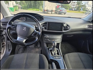Peugeot 308 SW (4 foto / 4)