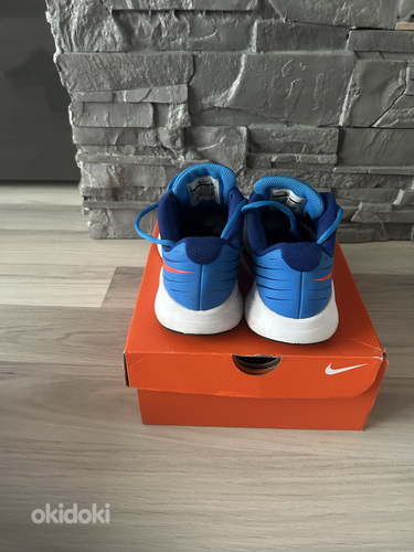 Nike кроссовки р.35,5 (фото #3)