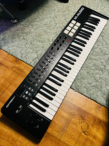 M-Audio Oxygen 61 USB-MIDI KEYS CONTROLLER + Keyboard Stand (2 foto / 4)