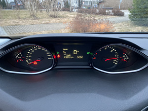Peugeot 308 1.6 85kW HDI 2013 (14 foto / 15)