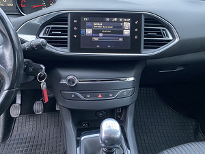Peugeot 308 1.6 85kW HDI 2013 (15 foto / 15)