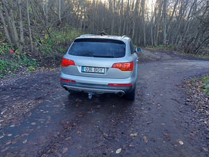 Ауди q7 (4 фото из 6)