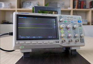 2 kanaliga ostsilloskoop 200MHz Siglent SDS1202X-E 2ch (1 foto / 3)
