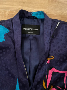 Emporio Armani värvikirev Mulberry siidist jakk. (3 foto / 3)