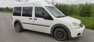 Ford TOURNEO connect (2 foto / 8)