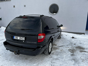 Chrysler Grand Voyager 2.8 110kW (1 foto / 13)