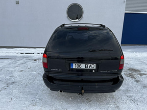 Chrysler Grand Voyager 2.8 110kW (4 foto / 13)