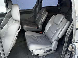 Chrysler Grand Voyager 2.8 110kW (11 foto / 13)