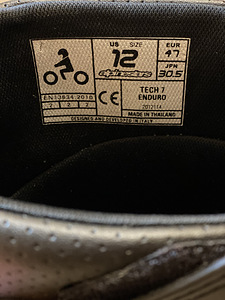 Motosaapad,Alpinestars Tech 7 Enduro (5 foto / 5)