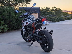 KTM 125 Duke 11kW (2 foto / 10)