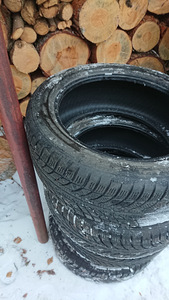 Шины 215/50 R17 4мм (1 фото из 3)