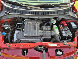 SUZUKI SWIFT (13 фото из 15)