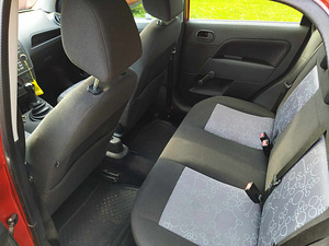 Ford Fiesta 1.3l 2006a (4 foto / 6)