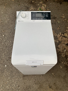 Pesumasin Electrolux (1 foto / 2)
