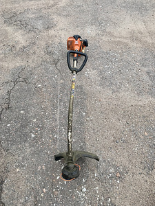 Bensiinimootoriga murutrimmer (1 foto / 4)