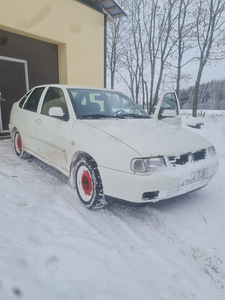Фольксваген поло (5 фото из 5)