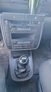 VW Sharan (8 фото из 12)