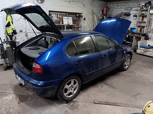 Seat leon (10 foto / 12)