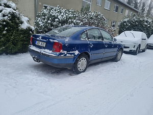 VW Passat (2 фото из 2)