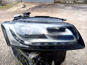 AUDI A5 8T 8F HEADLIGHT/HEADLAMP 8T0941004M (1 foto / 5)