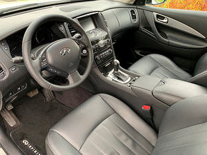 Infiniti EX30 Premium AWD 3.0 TDI V6 175kv (7 foto / 15)