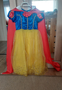 Lumivalgeke karnevali kostüüm 130 (1 foto / 3)