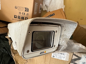 IP kaamera AXIS 1.3mpx (2 foto / 3)