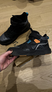 Laste hooajalised saapad (1 foto / 2)