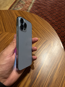 iPhone 13 Pro Max 128Gb (1 фото из 4)