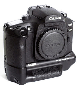 Kaamera Canon EOS 33v ja püstpiltide käepide Canon BP-300 (1 foto / 5)