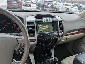 Toyota Land Cruiser (7 foto / 12)